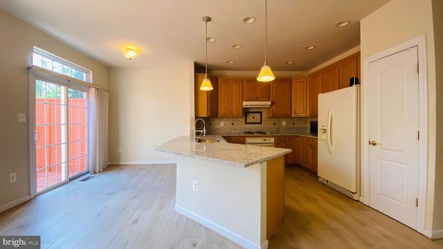 8853 MODANO PL, Fairfax, VA 22031
