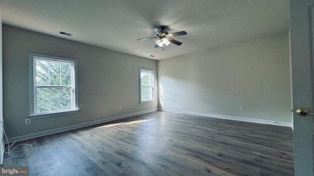 8853 MODANO PL, Fairfax, VA 22031