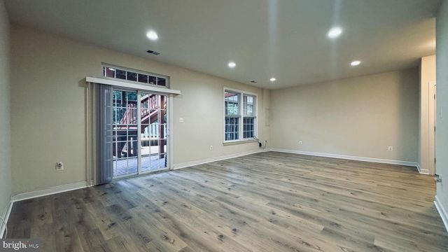 8853 MODANO PL, Fairfax, VA 22031
