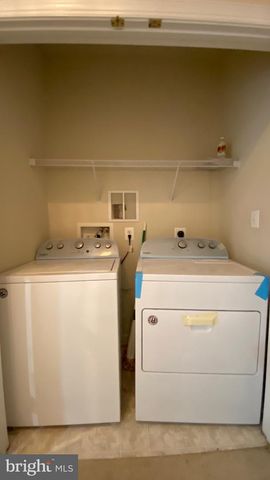 8853 MODANO PL, Fairfax, VA 22031