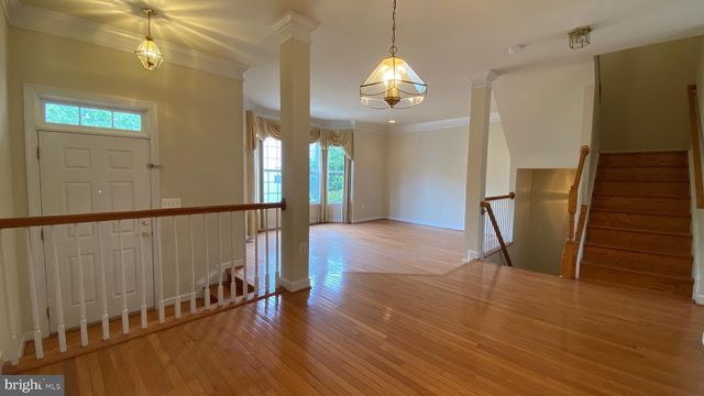 8853 MODANO PL, Fairfax, VA 22031