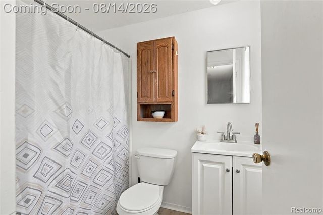 197 Surrey Heights, Westland, MI 48186
