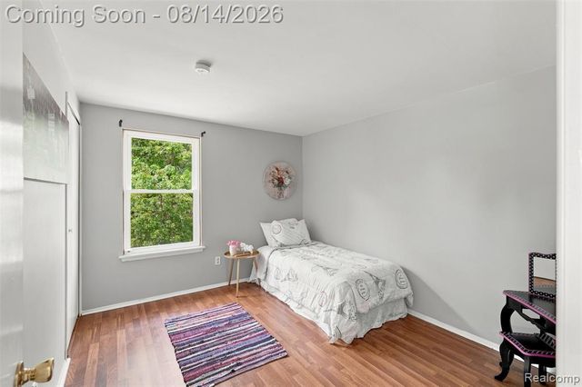 197 Surrey Heights, Westland, MI 48186