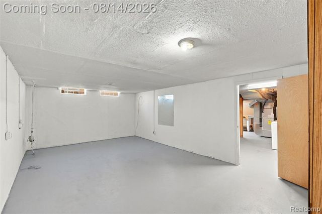 197 Surrey Heights, Westland, MI 48186