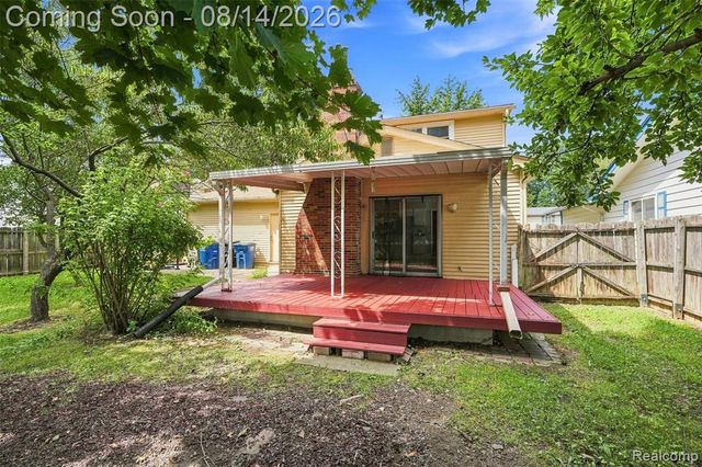 197 Surrey Heights, Westland, MI 48186