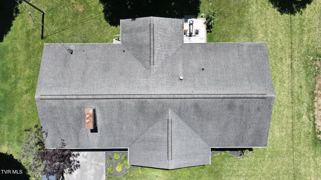 140 Lena Drive, Rogersville, TN 37857