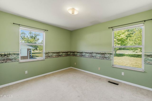 140 Lena Drive, Rogersville, TN 37857
