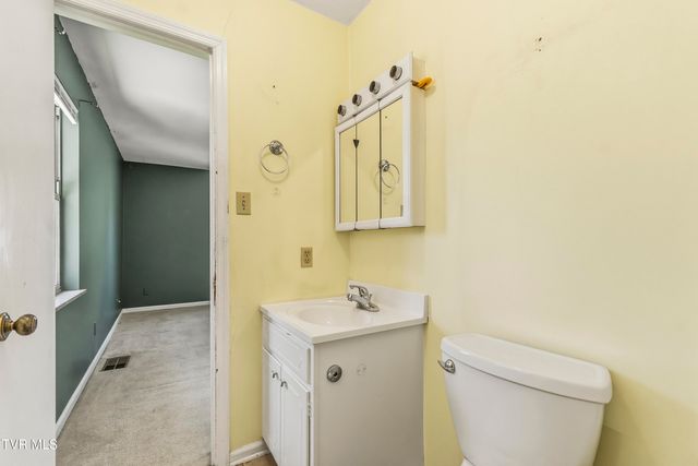 140 Lena Drive, Rogersville, TN 37857