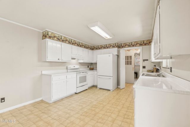 140 Lena Drive, Rogersville, TN 37857