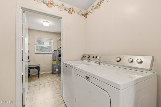140 Lena Drive, Rogersville, TN 37857