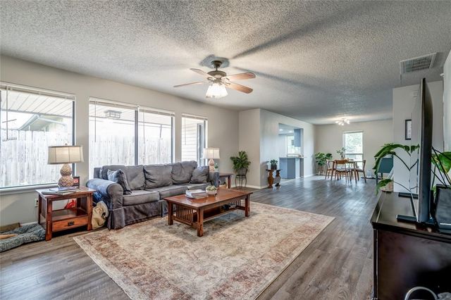 517 NW 140th Street, Edmond, OK 73013