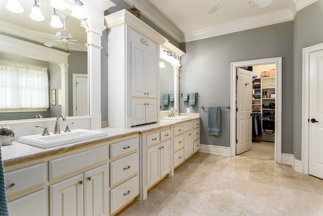 33 ALBA LANE, Little Rock, AR 72223