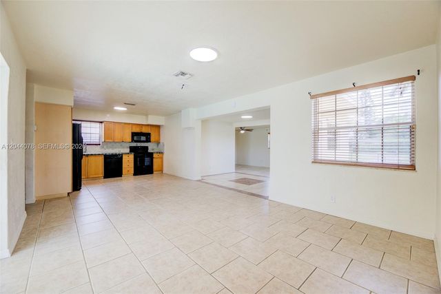 7770 NW 33rd Street 7770, Davie, FL 33024