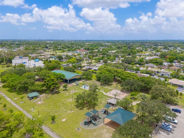 7770 NW 33rd Street 7770, Davie, FL 33024
