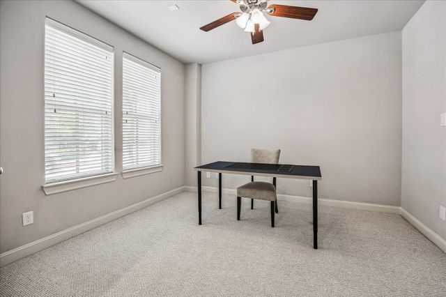 2048 Fannin Station S, Houston, TX 77045