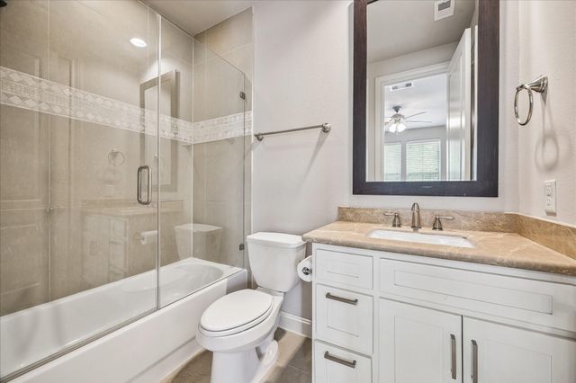 2048 Fannin Station S, Houston, TX 77045