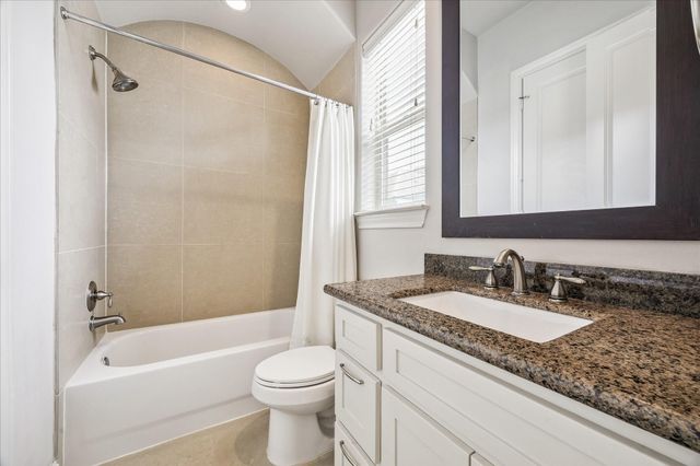 2048 Fannin Station S, Houston, TX 77045