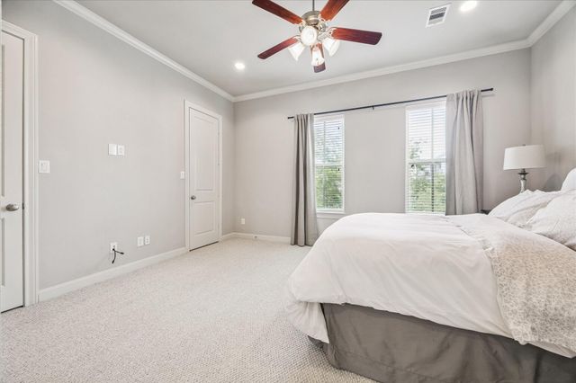 2048 Fannin Station S, Houston, TX 77045