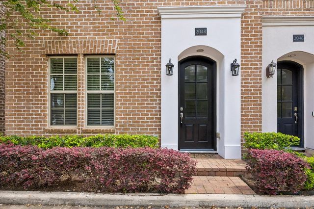 2048 Fannin Station S, Houston, TX 77045