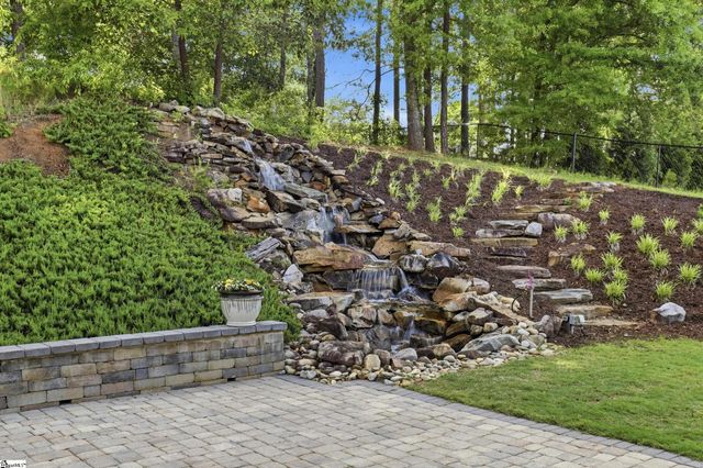 116 Mountain Lake Drive, Piedmont, SC 29673