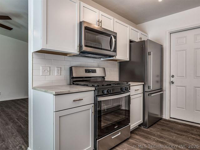 4305 S 1st Place, Broken Arrow, OK 74011