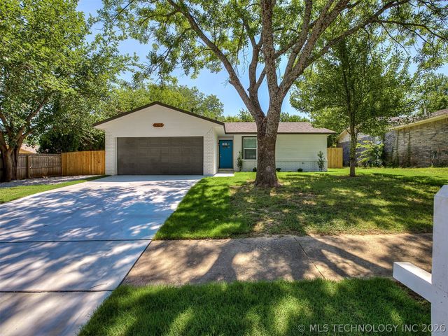 4305 S 1st Place, Broken Arrow, OK 74011