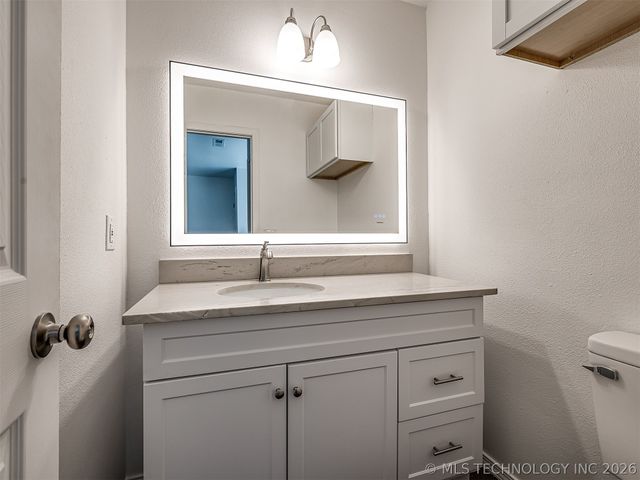 4305 S 1st Place, Broken Arrow, OK 74011