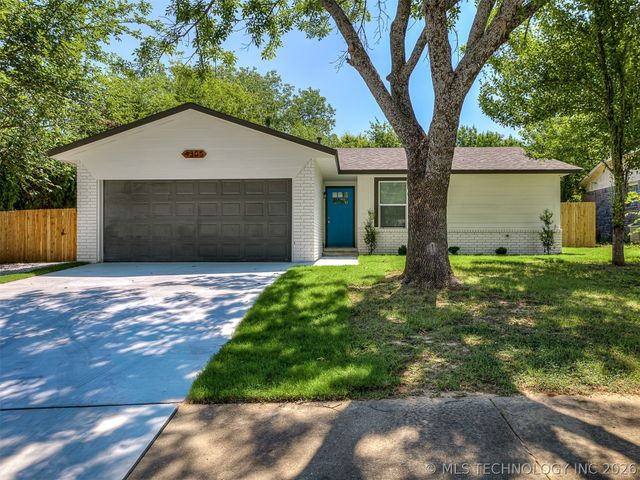 4305 S 1st Place, Broken Arrow, OK 74011
