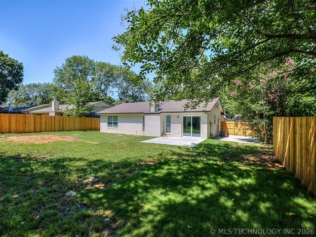 4305 S 1st Place, Broken Arrow, OK 74011
