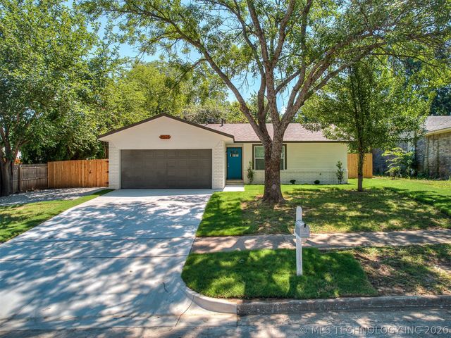 4305 S 1st Place, Broken Arrow, OK 74011