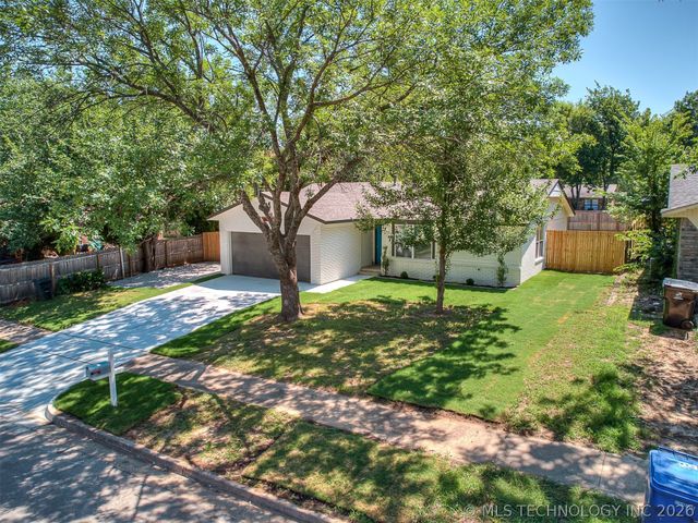 4305 S 1st Place, Broken Arrow, OK 74011