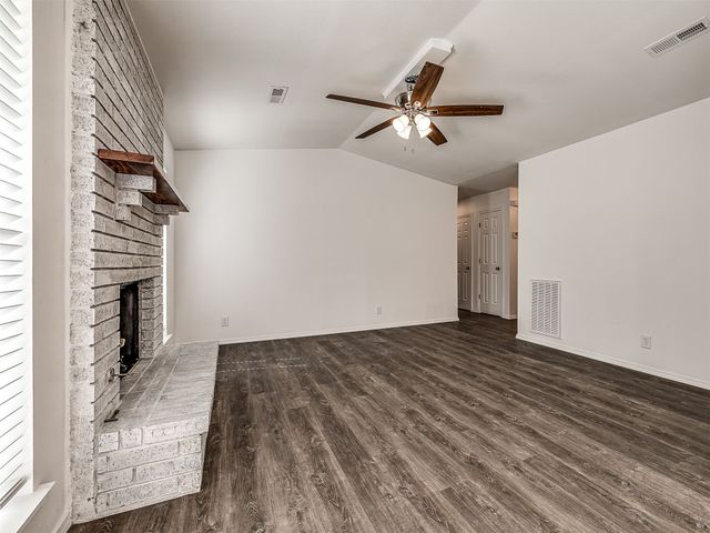 4305 S 1st Place, Broken Arrow, OK 74011