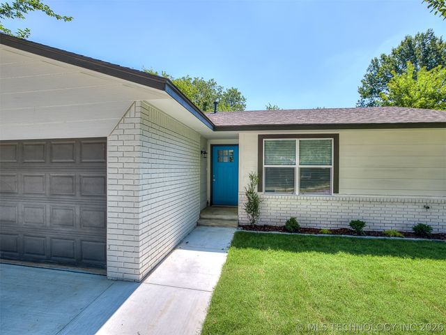 4305 S 1st Place, Broken Arrow, OK 74011