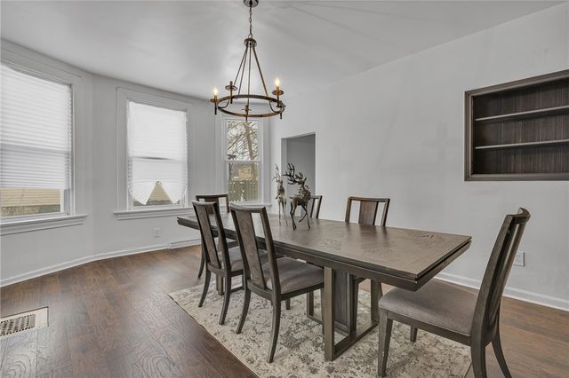 2415 7th Avenue, Beaver Falls, PA 15010