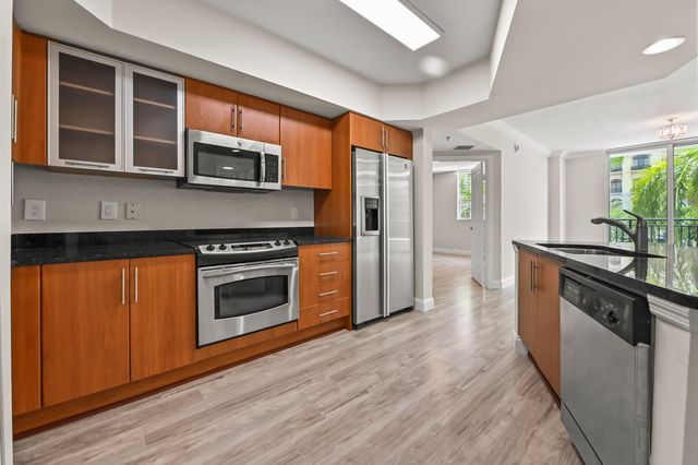 600 S DIXIE Highway 237, West Palm Beach, FL 33401