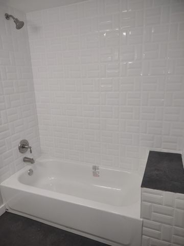 143 Morrison St Unit 2, Gallatin, TN 37066