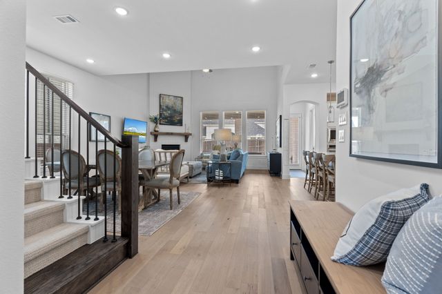 1748 Boxwood Row Drive, Aubrey, TX 76227