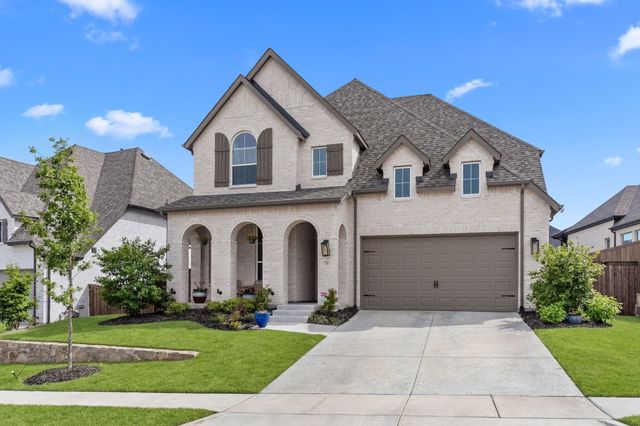 1748 Boxwood Row Drive, Aubrey, TX 76227