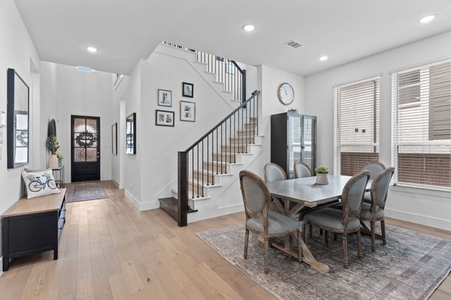 1748 Boxwood Row Drive, Aubrey, TX 76227