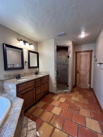 6515 15th Drive, Lubbock, TX 79416