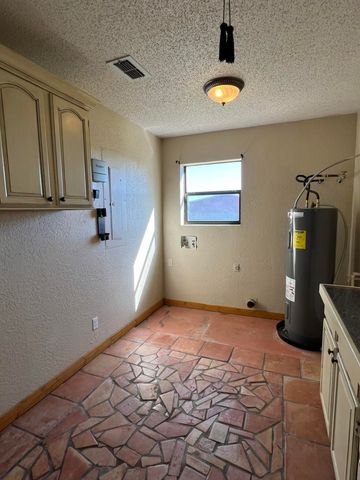 6515 15th Drive, Lubbock, TX 79416