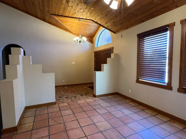 6515 15th Drive, Lubbock, TX 79416