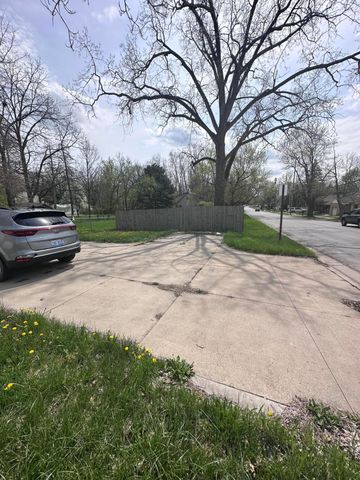 1002 E Oliver Street, Owosso City, MI 48867