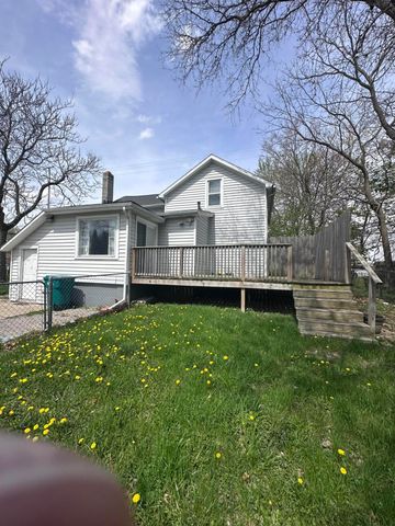 1002 E Oliver Street, Owosso City, MI 48867