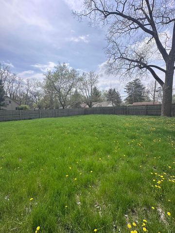 1002 E Oliver Street, Owosso City, MI 48867