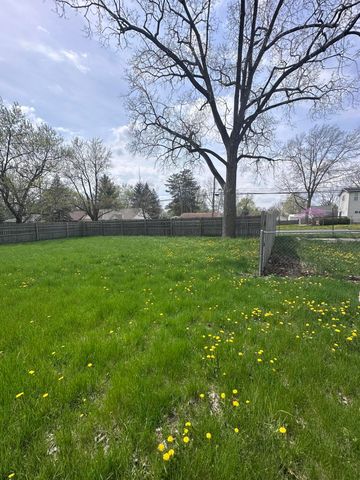 1002 E Oliver Street, Owosso City, MI 48867