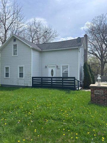 1002 E Oliver Street, Owosso City, MI 48867