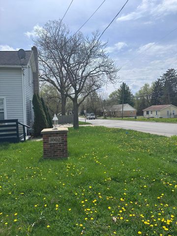 1002 E Oliver Street, Owosso City, MI 48867