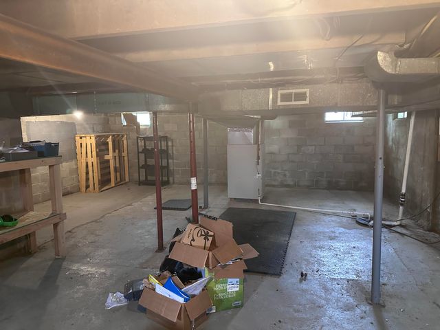 1002 E Oliver Street, Owosso City, MI 48867