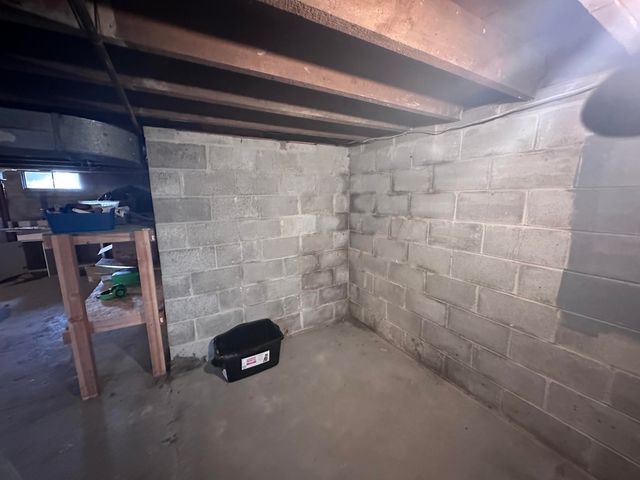 1002 E Oliver Street, Owosso City, MI 48867